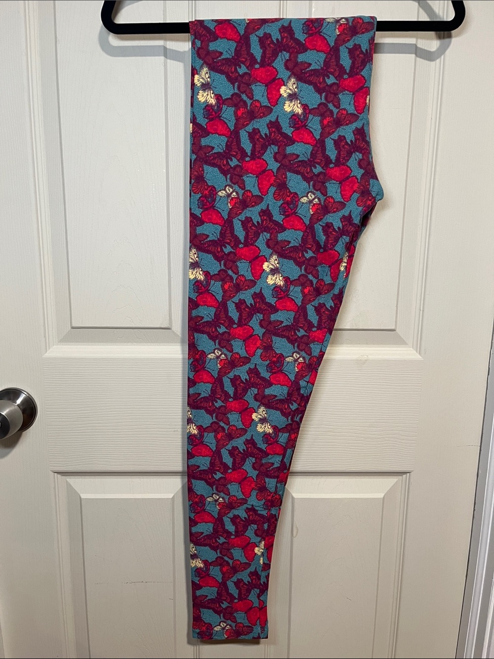 LuLaRoe womens Teal and pink butterfly Leggings